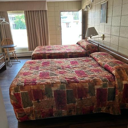 Goodknight Inn Lloydminster Eksteriør billede